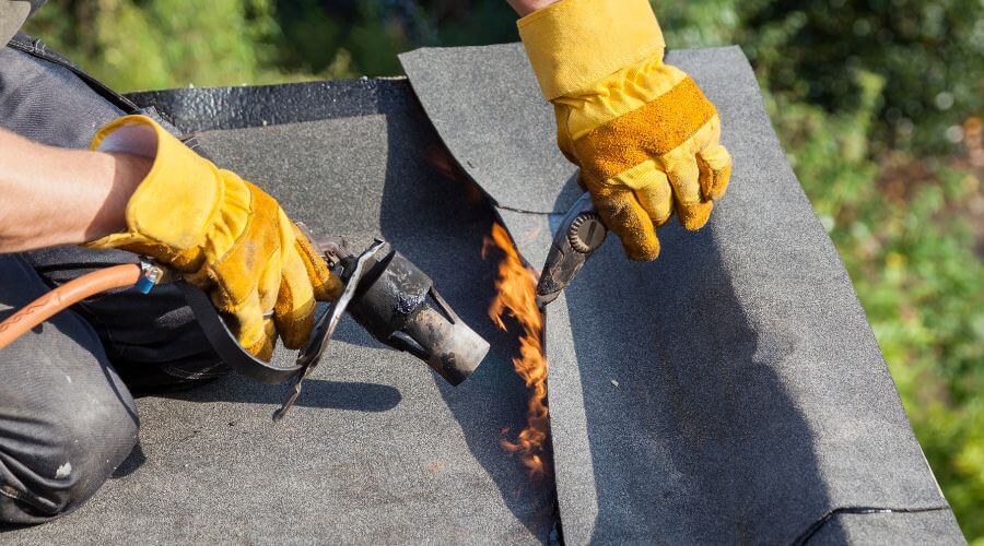 Expert top industrial roofings services in Deanville, TX